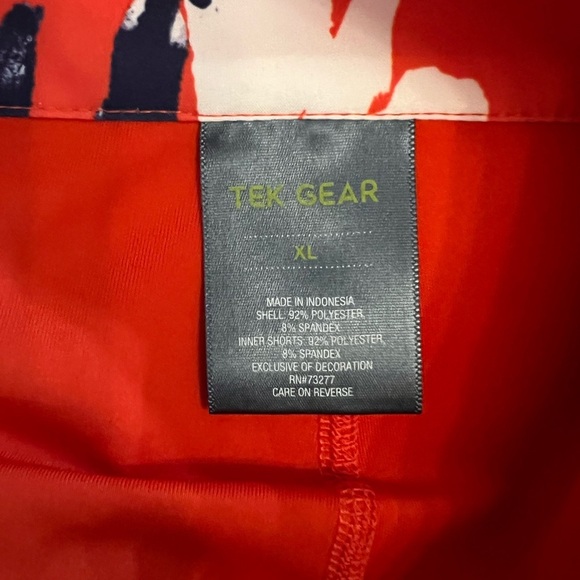 Tek Gear Golf Skort Skirts Sz XL Red Floral Poly Spandex Side Zip NWT - Picture 8 of 12